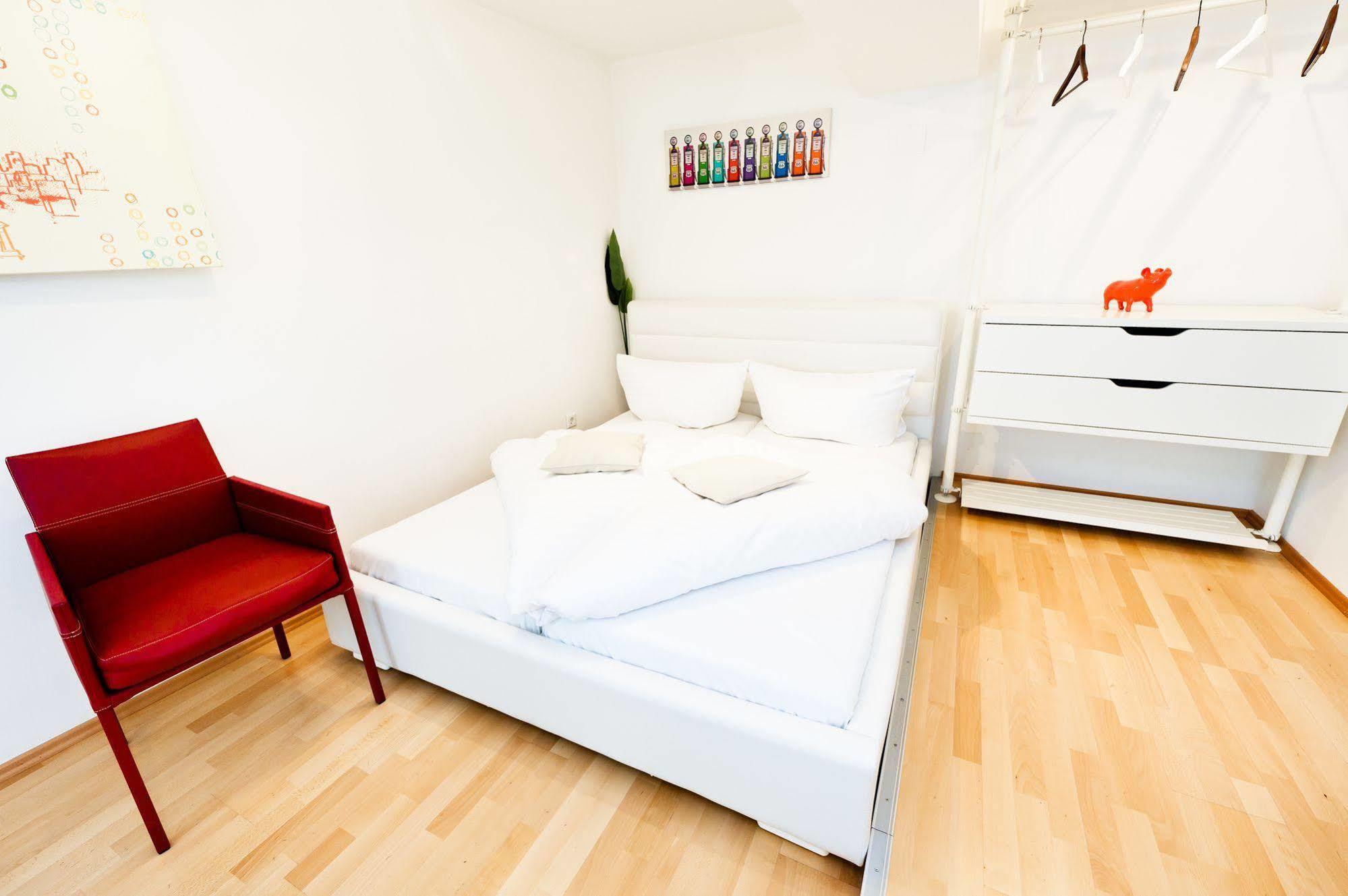 Vox Design Hotel Wina Bagian luar foto