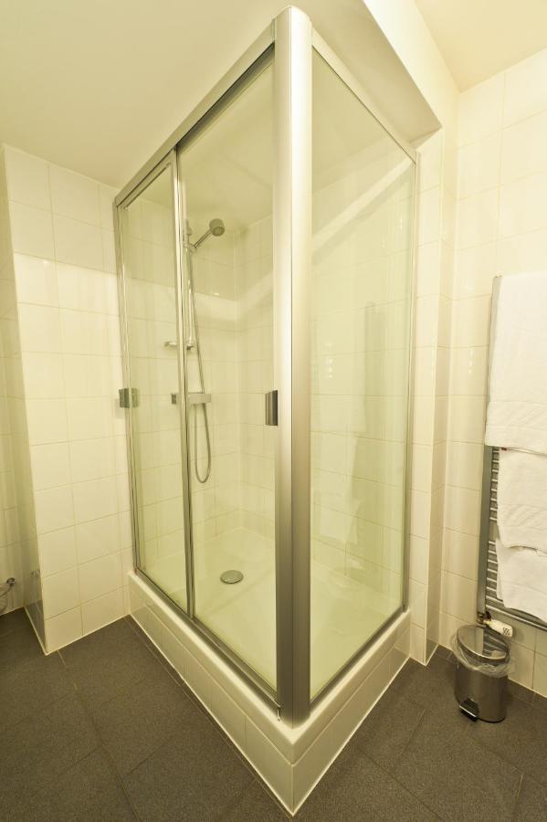 Vox Design Hotel Wina Bagian luar foto